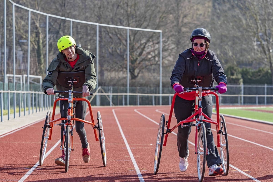 Fysieke beperking? Zo kun je gratis sporthulpmiddelen uitproberen