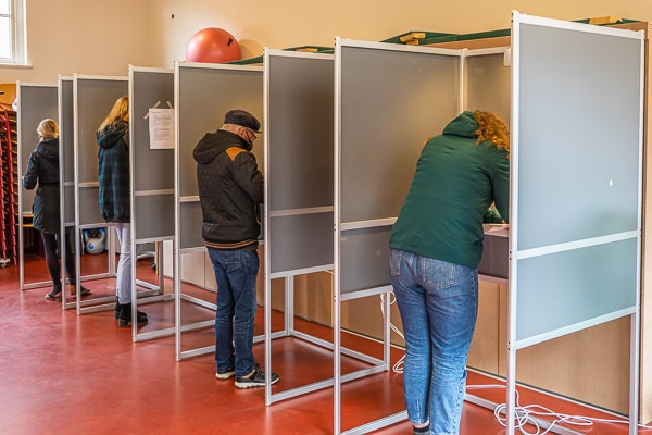 Nijmegen Stemt: Verkiezingsmarkt in Bibliotheek Mariënburg